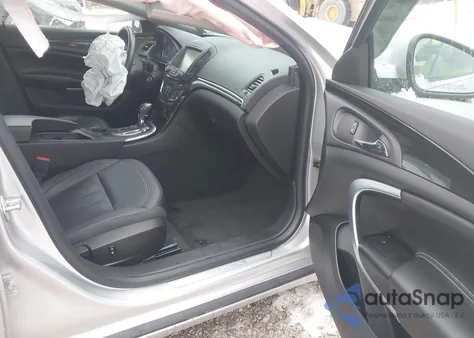 2017 Buick Regal Turbo Sport Touring z USA, uszkodzony, nr VIN 2G4GL5EX8H9127584